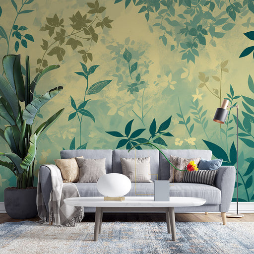 Un salon moderne avec un papier peint floral aux teintes vertes et jaunes, créant une atmosphère apaisante et naturelle.