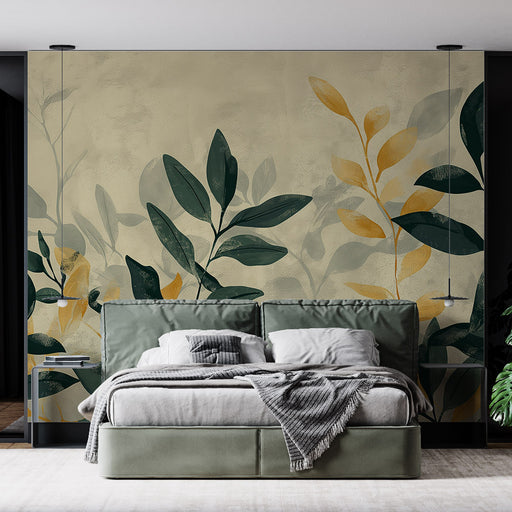 Une chambre moderne avec un papier peint aux motifs de feuillage vert et doré sur fond beige, créant une atmosphère apaisante et naturelle.