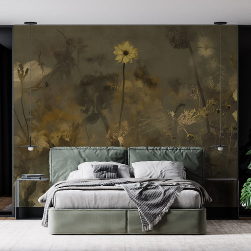 Une chambre moderne avec un papier peint floral aux teintes chaudes et terreuses, évoquant une ambiance douce et apaisante.