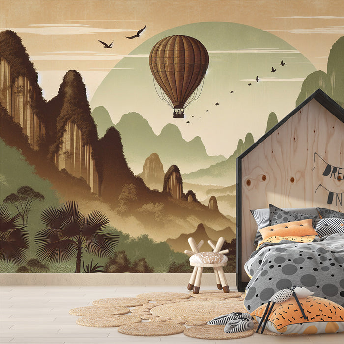 Papier peint montgolfière | Relief montagneux et forêt tropicale aux tons neutres