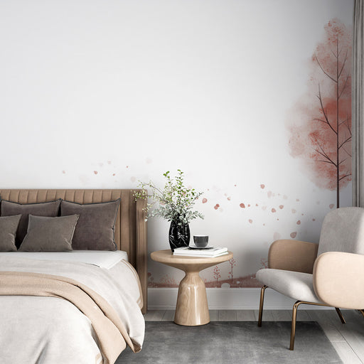 Une chambre moderne avec un papier peint délicat aux teintes pastel représentant des arbres stylisés et des éclaboussures évoquant une ambiance douce et apaisante.
