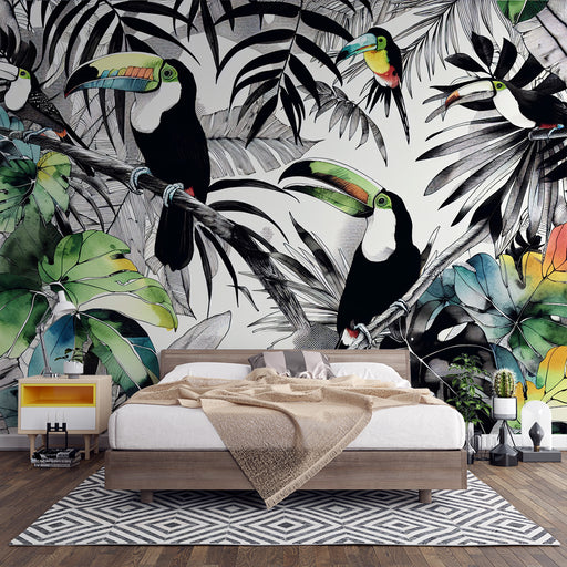 Une chambre moderne avec un papier peint tropical représentant des toucans colorés et des feuillages luxuriants, créant une ambiance vivante et exotique.