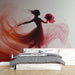 Papier peint artistique danseuse avec robe fluide rouge et rose pour chambre moderne