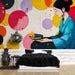 Papier peint mural japonais avec motifs circulaires colorés et geisha pour décoration de chambre moderne