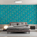 Papier peint moderne bleu avec motifs lettres et formes géométriques pour chambre adulte élégante