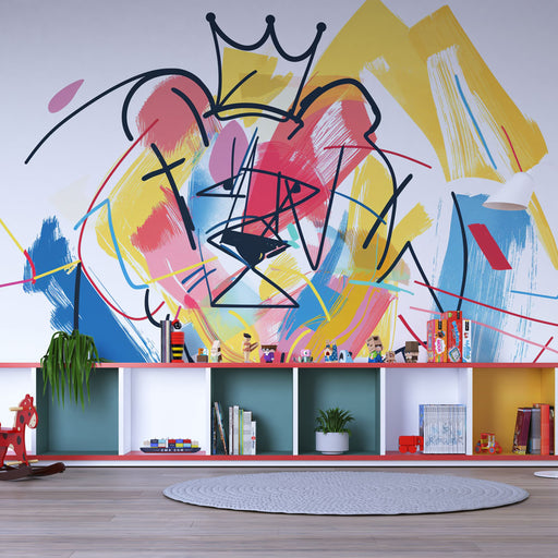 Papier peint abstrait coloré avec un lion stylisé couronné, en jaune, bleu, rouge et touches de noir, décorant une pièce moderne avec étagères colorées et accessoires enfantins, idéal pour chambres d'enfants et espaces créatifs. Papier Peint Chambre Enfant, Papier Peint Animaux, Meilleures ventes, Papier peint chambre fillette, Papier peint chambre adolescent, Papier peint chambre garçon, Papier peint abstrait, Papier peint lion, Papier peint enfant, LePapierPeint