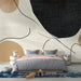 Papier peint abstrait avec formes organiques aux couleurs neutres pour chambre moderne