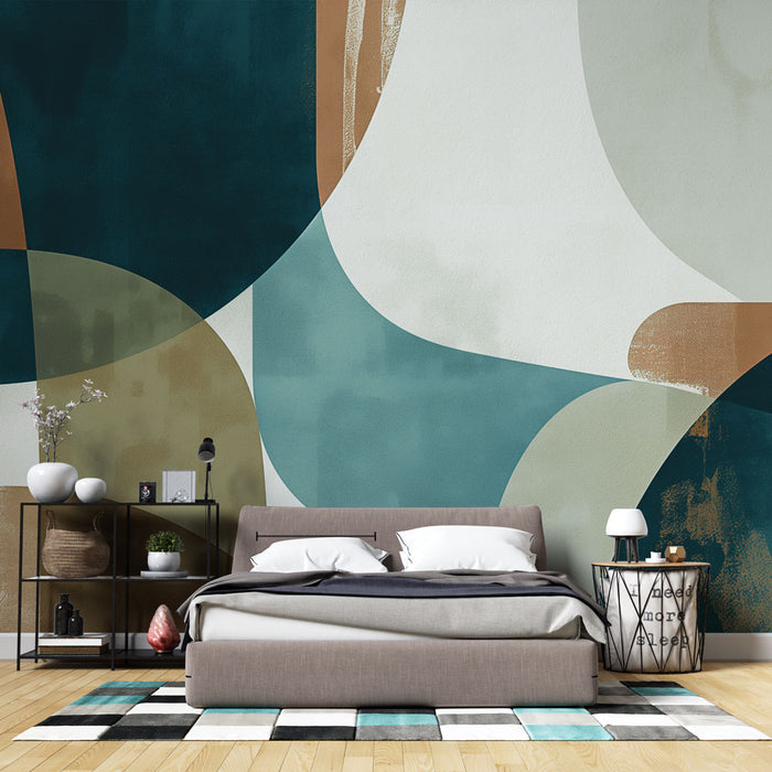 Une chambre moderne avec un papier peint abstrait aux formes organiques dans des teintes de vert, beige et bleu, créant une ambiance apaisante et contemporaine.