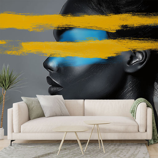 Papier peint abstrait visage féminin avec touches de couleur vive pour salon moderne.
