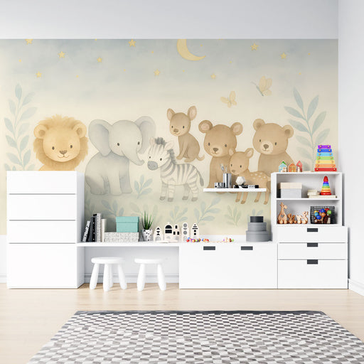 Une chambre d'enfant avec un papier peint illustrant des animaux mignons dans des teintes douces, créant une atmosphère ludique et apaisante.