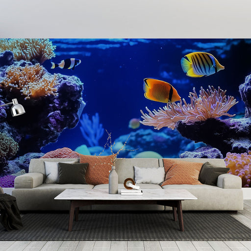 Papier peint aquarium avec paysage sous-marin vibrant, coraux et poissons colorés pour salon moderne.