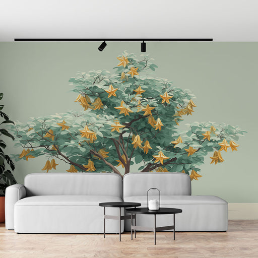 Un salon moderne avec un papier peint représentant un arbre aux fleurs jaunes sur un fond vert doux, créant une ambiance naturelle et apaisante.