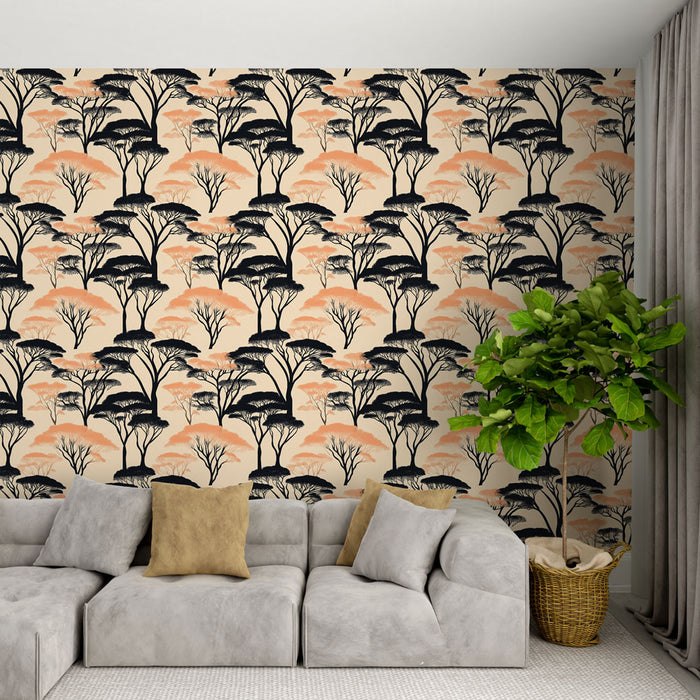 Un salon contemporain avec un papier peint représentant des arbres noirs sur fond beige, rehaussé de touches corail, créant une atmosphère chaleureuse et naturelle.