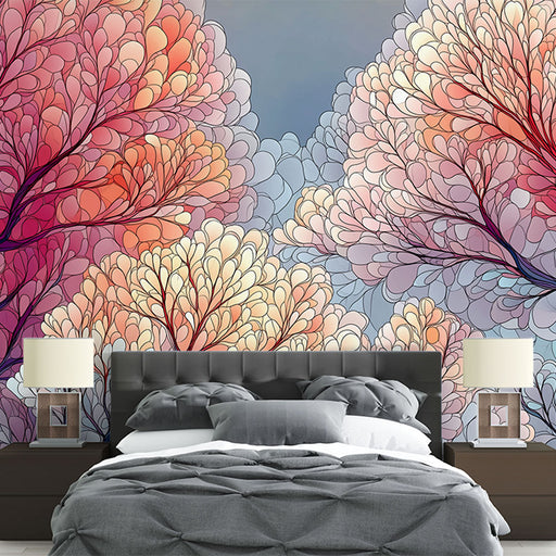 Une chambre moderne avec un papier peint floral aux teintes douces de rose et bleu, créant une atmosphère apaisante et rêveuse.
