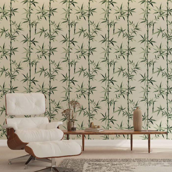 Une pièce de vie moderne avec un papier peint représentant des tiges de bambou vertes sur fond clair, créant une atmosphère apaisante et naturelle.