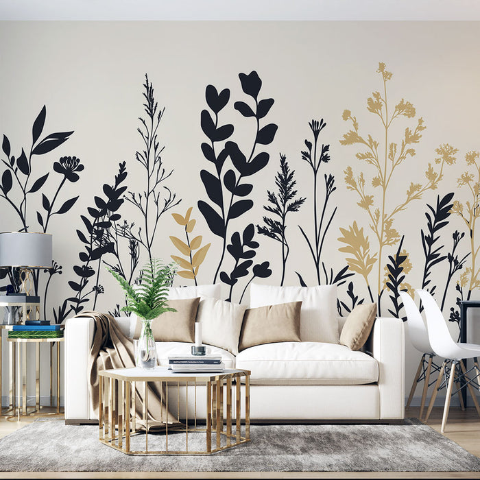 Un salon moderne avec un papier peint représentant des silhouettes de plantes noires et dorées sur un fond crème, créant une ambiance élégante et naturelle.