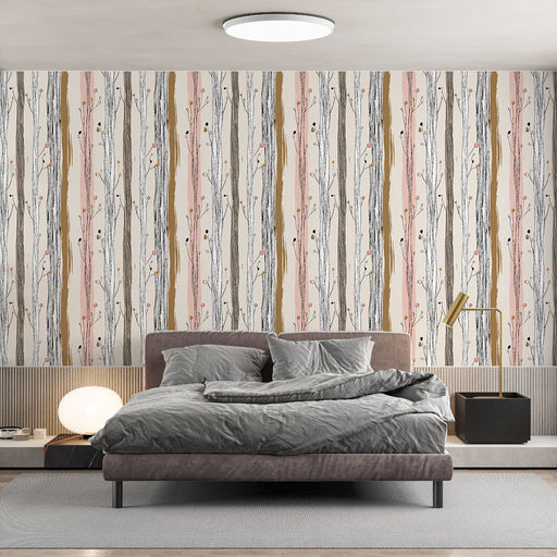 Une chambre moderne avec un papier peint aux motifs de branches délicates en teintes pastel et beige, créant une atmosphère douce et apaisante.