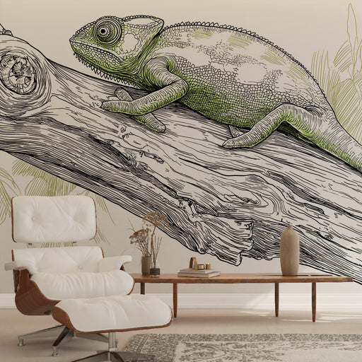 Une pièce moderne avec un papier peint représentant un caméléon vert sur une branche, évoquant une ambiance naturelle et artistique.