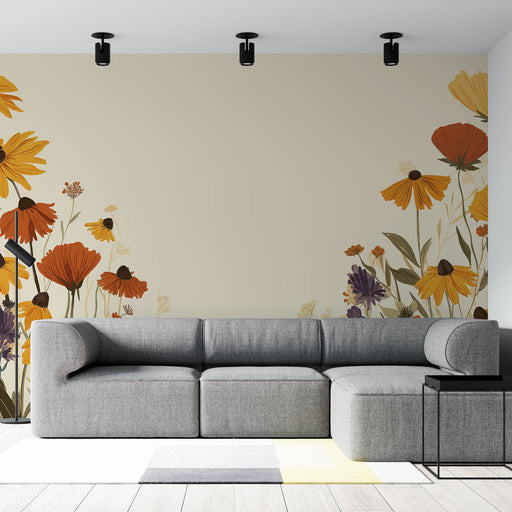 Un salon moderne avec un papier peint floral aux teintes chaudes d'orange et de jaune, créant une ambiance accueillante et joyeuse.