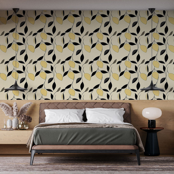 Une chambre moderne avec un papier peint aux motifs de feuilles noires et jaunes sur fond crème, créant une ambiance fraîche et accueillante.