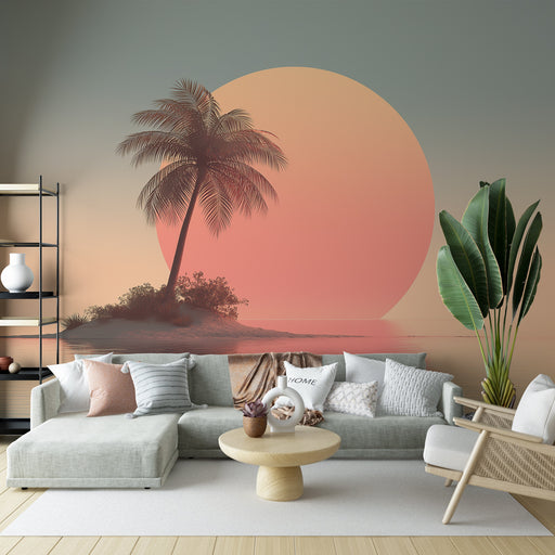 Un salon moderne avec un papier peint tropical représentant un palmier devant un grand soleil couchant aux teintes douces de rose et d'orange, créant une ambiance relaxante et chaleureuse.