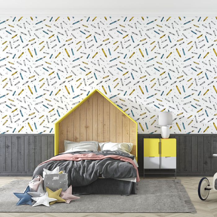 Une chambre moderne avec un papier peint ludique aux motifs de crayons colorés sur fond blanc, créant une atmosphère joyeuse et créative.