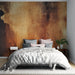 Papier peint effet aquarelle avec motifs abstraits en tons chauds et textures en bois pour chambre moderne