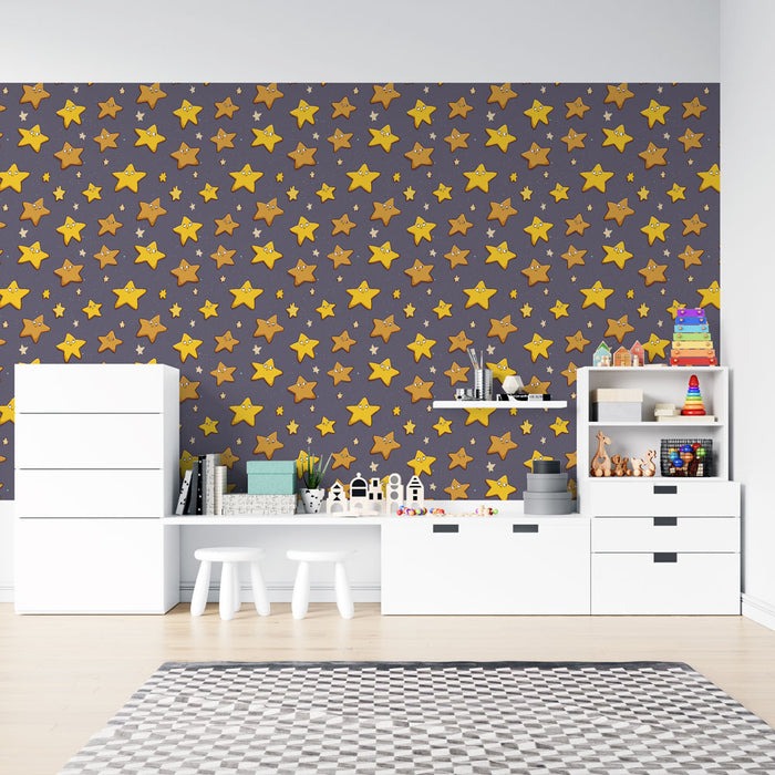 Une chambre d'enfant avec un papier peint ludique illustrant des étoiles jaunes et brunes sur un fond violet, créant une atmosphère joyeuse et imaginative.