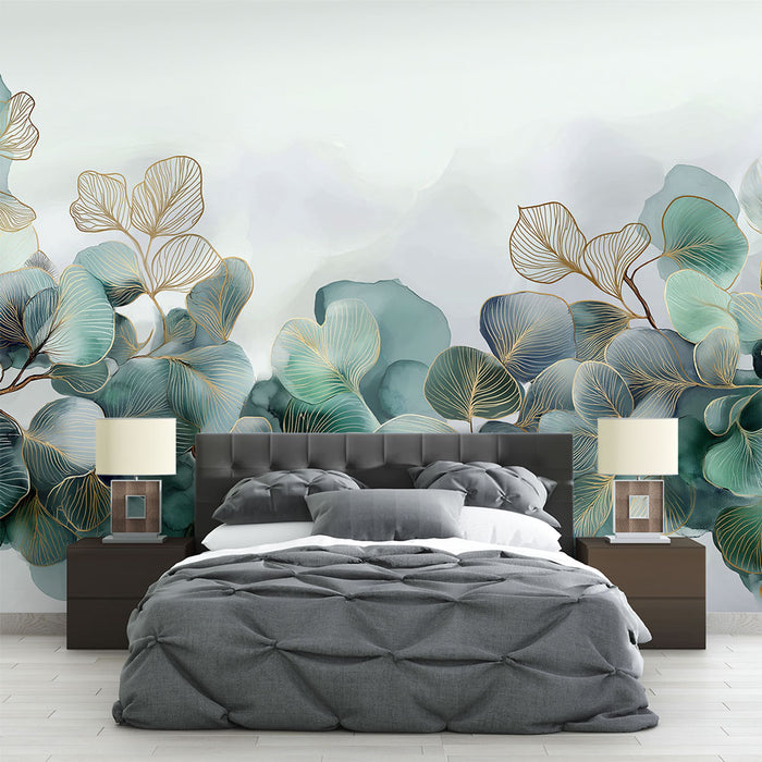 Une chambre moderne avec un papier peint floral aux nuances de vert et bleu, rehaussé de délicates lignes dorées, créant une ambiance apaisante et élégante.