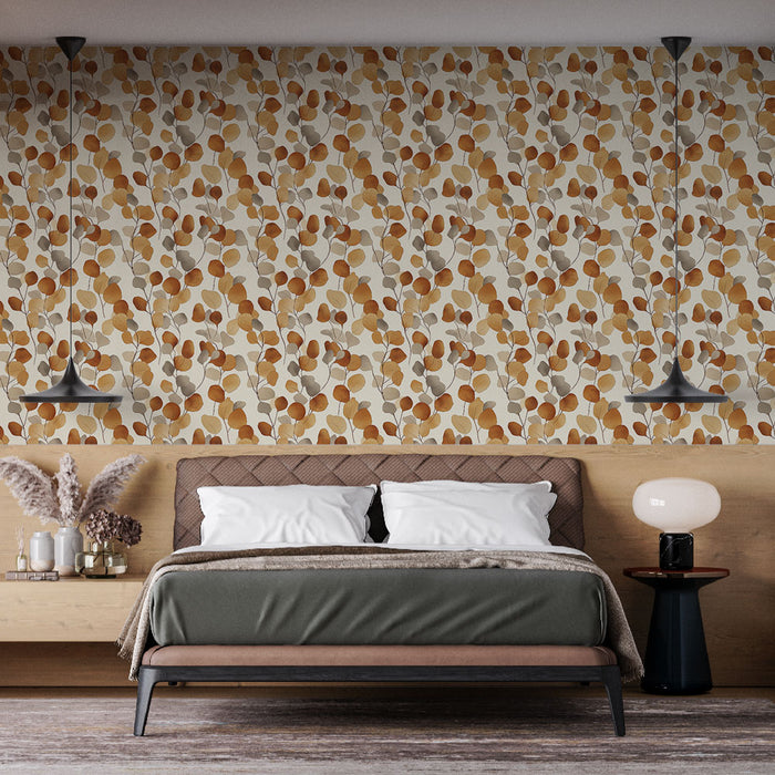 Une chambre moderne avec un papier peint floral aux motifs de feuilles et de baies dans des teintes chaudes de beige, orange et marron, créant une ambiance accueillante et chaleureuse.