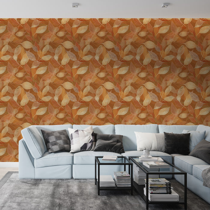 Un salon moderne avec un papier peint aux motifs de feuilles dans des teintes chaudes d'orange et de beige, créant une ambiance chaleureuse et accueillante.