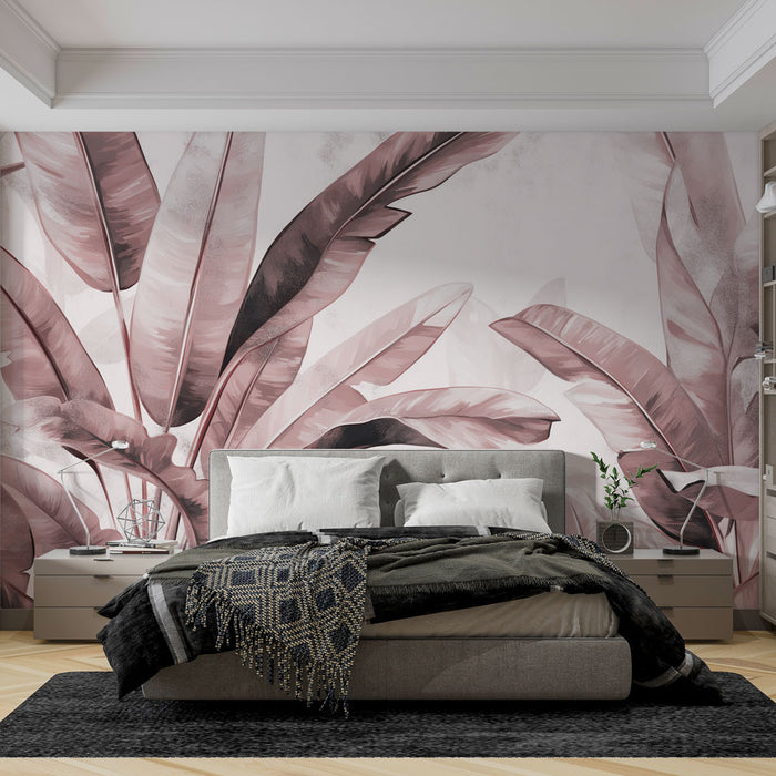 Une chambre moderne avec un papier peint tropical aux grandes feuilles roses et grises créant une ambiance douce et apaisante.