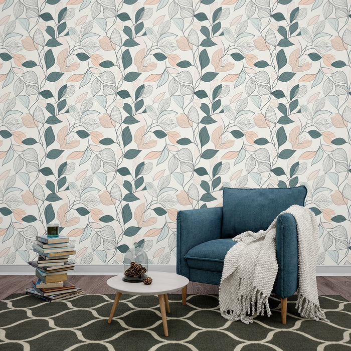 Un salon moderne avec un papier peint floral aux motifs de feuilles vertes et pêche sur fond clair, créant une atmosphère douce et accueillante.