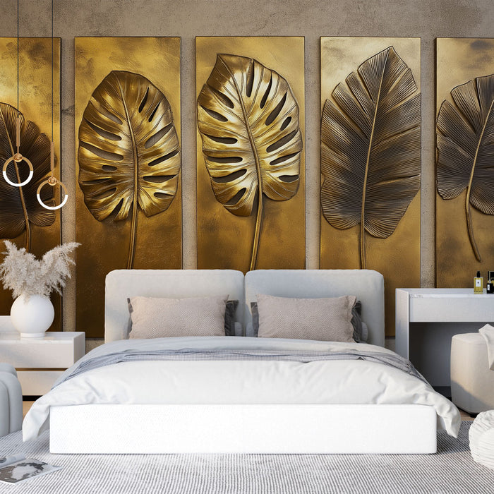 Une chambre élégante avec un papier peint représentant des feuilles en relief doré sur fond beige, créant une atmosphère chaleureuse et sophistiquée.