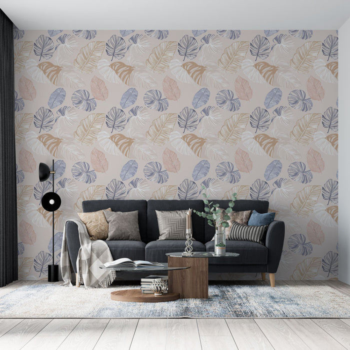 Un salon moderne avec un papier peint aux motifs de feuilles dans des teintes douces de bleu, beige et rose, créant une ambiance apaisante et naturelle.