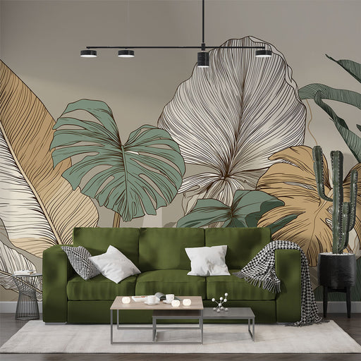 Un salon moderne avec un papier peint tropical représentant de grandes feuilles exotiques aux teintes vertes et beiges, créant une ambiance chaleureuse et naturelle.