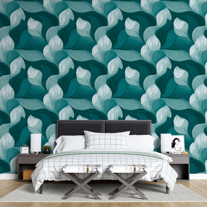 Une chambre moderne avec un papier peint aux motifs fluides dans des teintes de vert et blanc, créant une atmosphère apaisante et élégante.