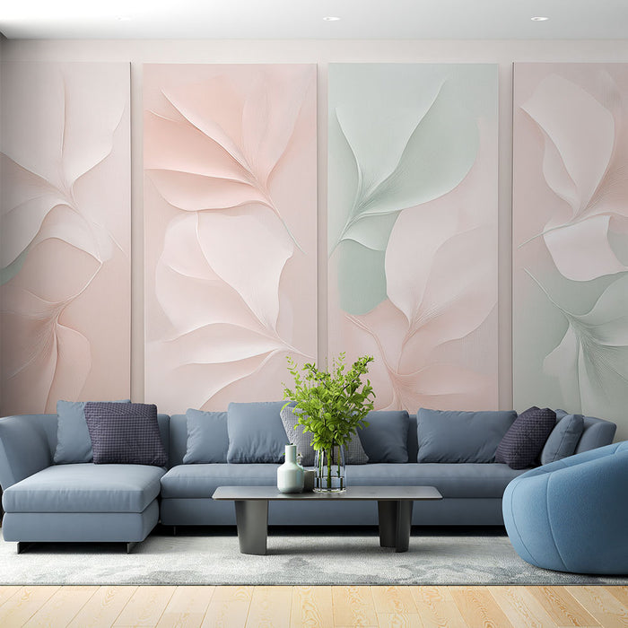 Un salon moderne avec un papier peint texturé aux motifs de feuilles délicates dans des teintes pastel, créant une ambiance douce et apaisante.