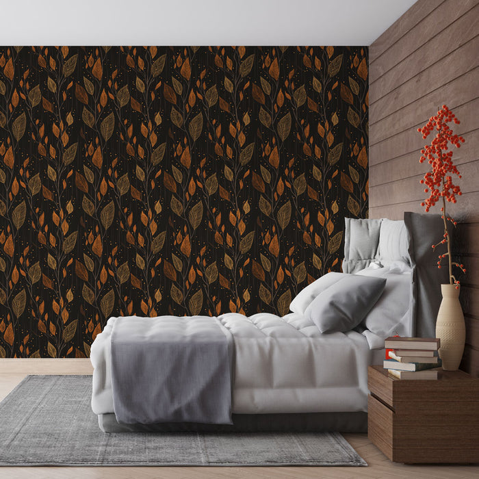 Une chambre moderne avec un papier peint noir orné de motifs de feuilles dorées et orange, créant une atmosphère chaleureuse et accueillante.