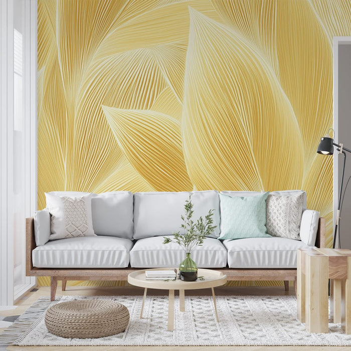 Un salon lumineux avec un papier peint aux motifs de feuilles stylisées en jaune, créant une ambiance chaleureuse et accueillante.