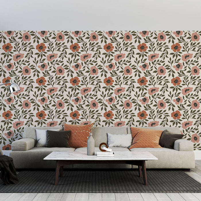 Un salon moderne avec un papier peint floral aux motifs de fleurs roses et orange sur fond clair, créant une ambiance chaleureuse et accueillante.