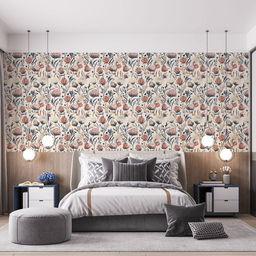 Une chambre moderne avec un papier peint floral aux motifs délicats dans des teintes de rose et bleu sur fond crème, créant une ambiance douce et apaisante.