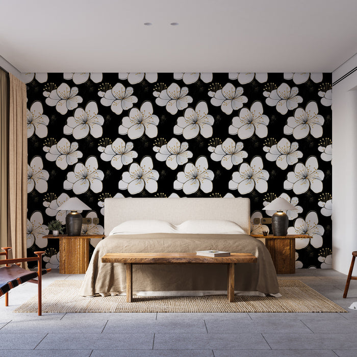 Une chambre moderne avec un papier peint floral noir et blanc orné de grandes fleurs éclatantes, créant une atmosphère élégante et apaisante.
