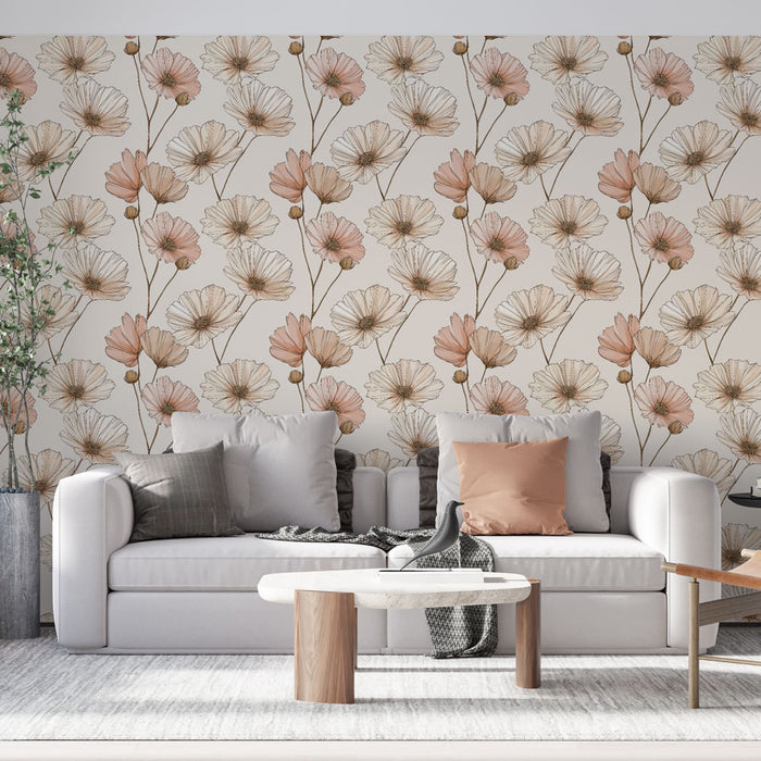 Un salon élégant avec un papier peint floral aux teintes douces de rose et beige, créant une atmosphère chaleureuse et apaisante.