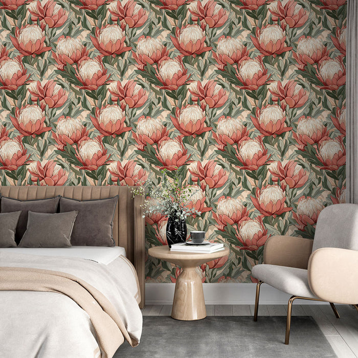 Une chambre élégante avec un papier peint floral aux motifs de grandes fleurs roses et blanches, créant une atmosphère chaleureuse et accueillante.