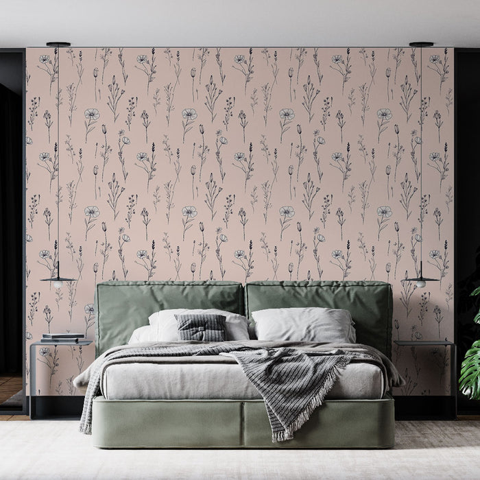 Une chambre élégante avec un papier peint floral sur fond rose, représentant des motifs de fleurs délicates en noir, créant une atmosphère douce et apaisante.