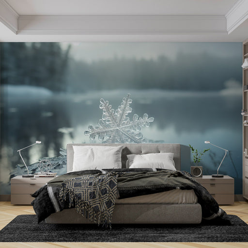 Une chambre moderne avec un papier peint représentant un flocon de neige délicat sur fond de paysage hivernal, créant une atmosphère apaisante et rafraîchissante.