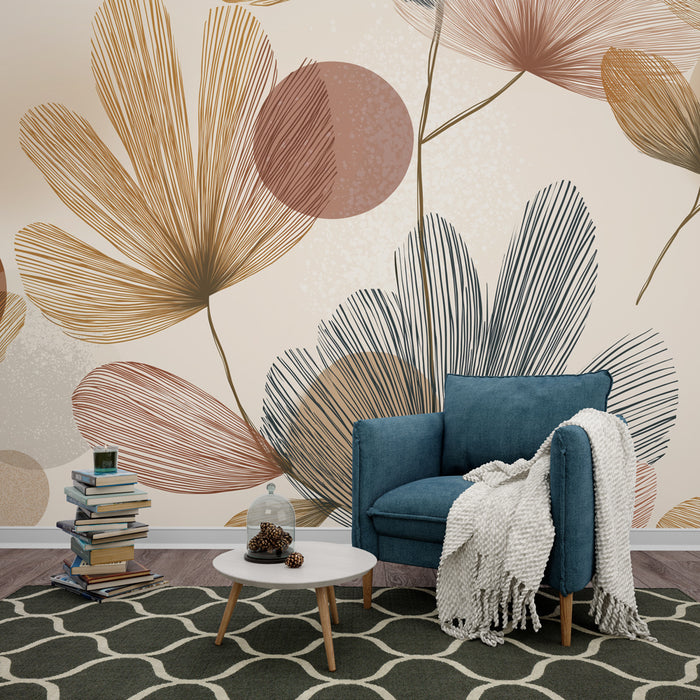 Une pièce de vie moderne avec un papier peint floral aux grandes feuilles dorées et terracotta sur fond beige, créant une ambiance chaleureuse et accueillante.