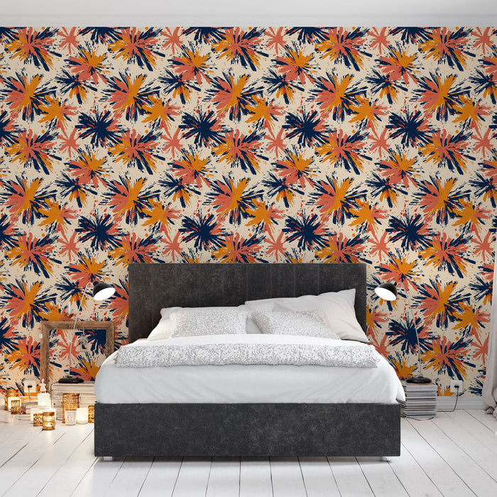 Une chambre moderne avec un papier peint aux motifs floraux colorés orange, bleu marine et crème, créant une atmosphère dynamique et chaleureuse.