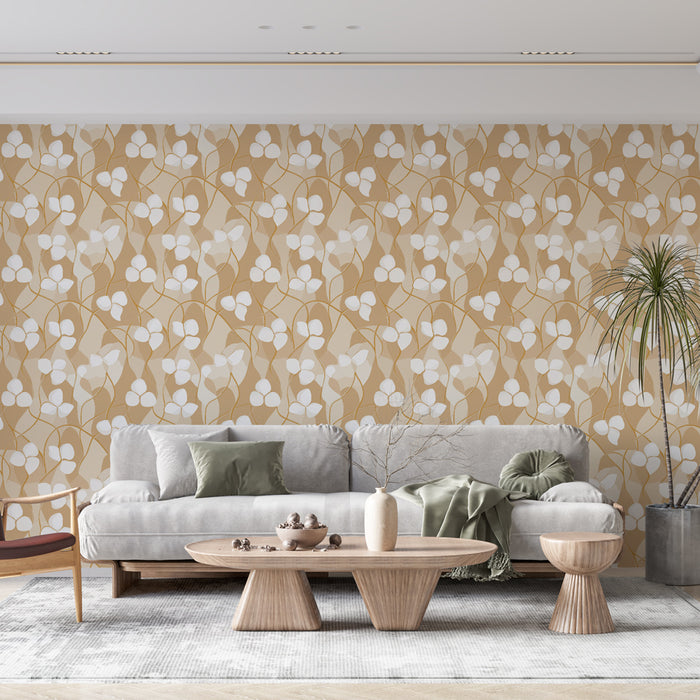 Un salon moderne avec un papier peint floral aux teintes beige et blanche, évoquant une ambiance douce et chaleureuse.